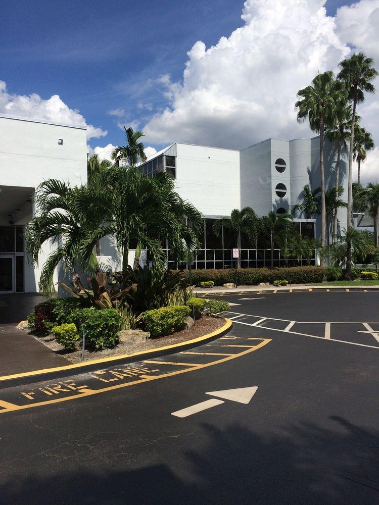 Sawgrass Grand Hotel And Suites Sports Complex Sunrise Extérieur photo