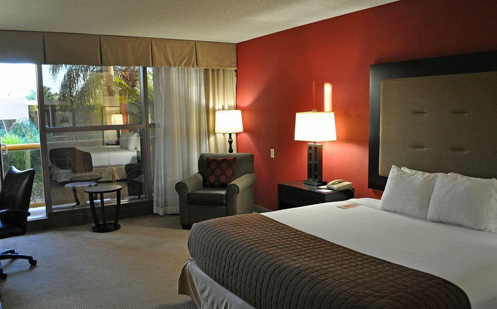 Sawgrass Grand Hotel And Suites Sports Complex Sunrise Extérieur photo