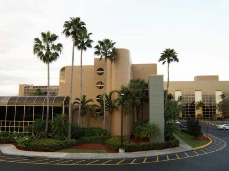 Sawgrass Grand Hotel And Suites Sports Complex Sunrise Extérieur photo