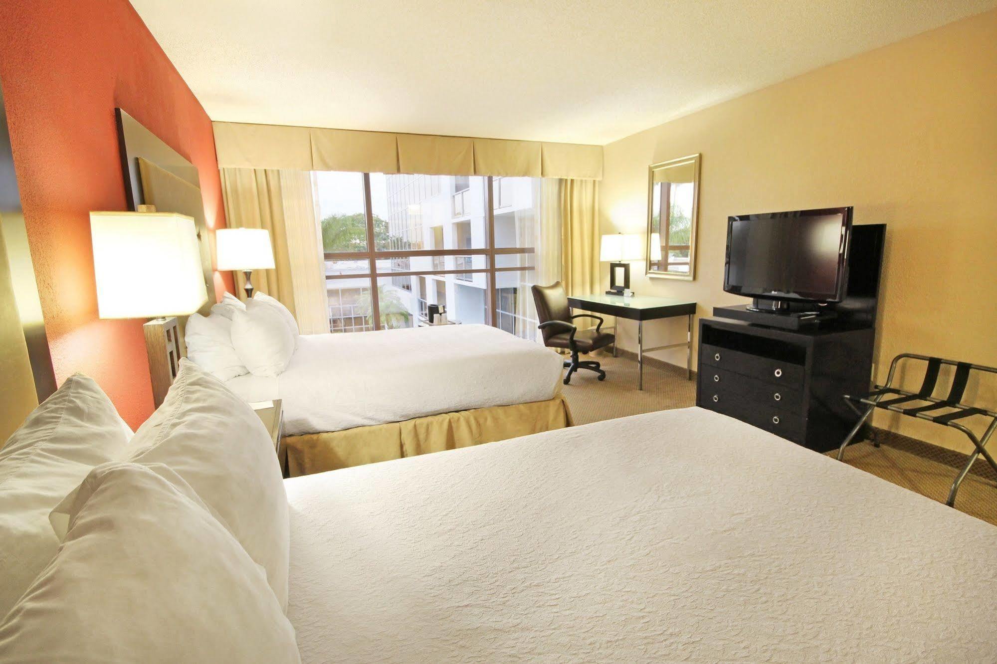 Sawgrass Grand Hotel And Suites Sports Complex Sunrise Extérieur photo
