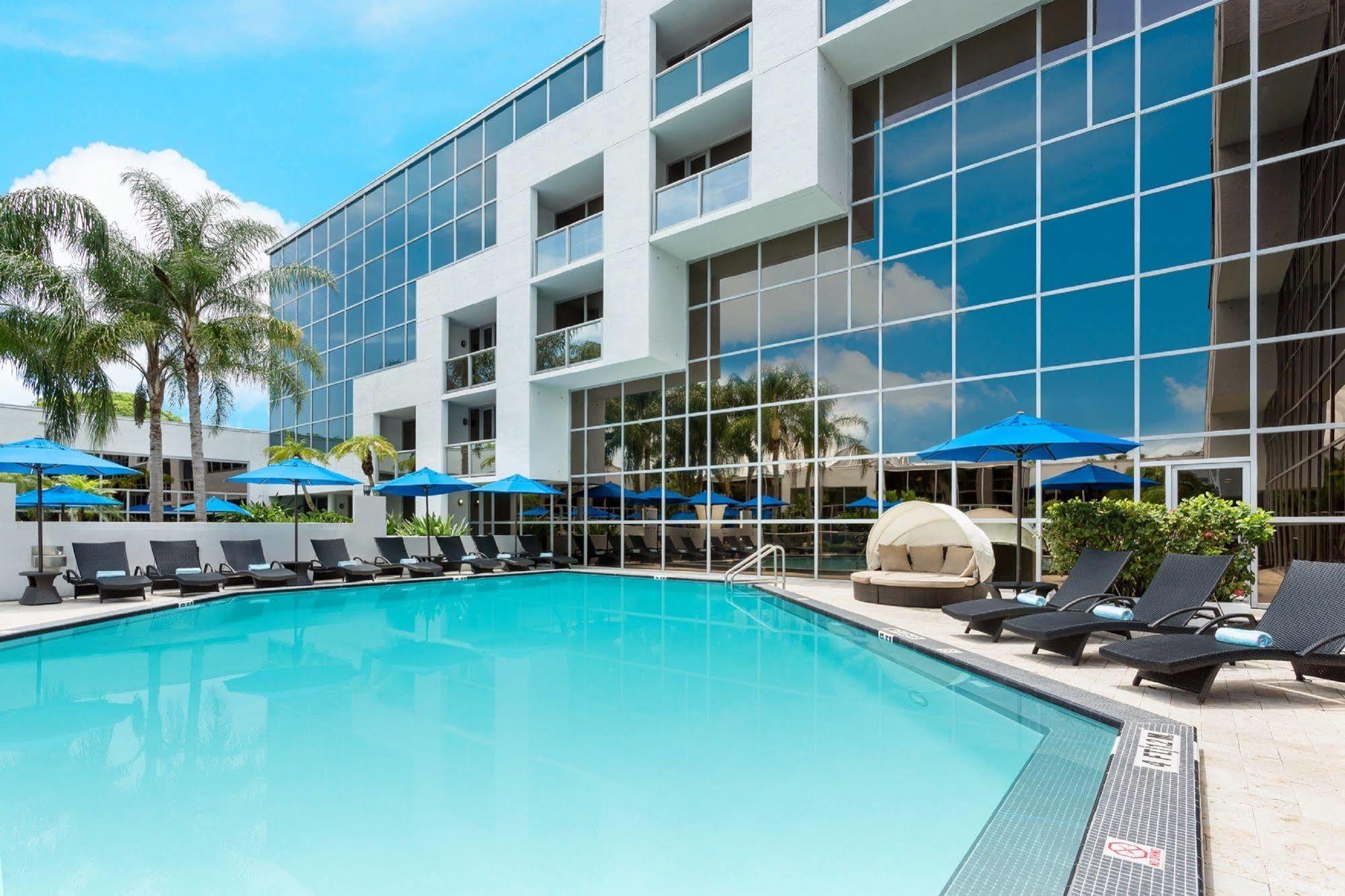 Sawgrass Grand Hotel And Suites Sports Complex Sunrise Extérieur photo