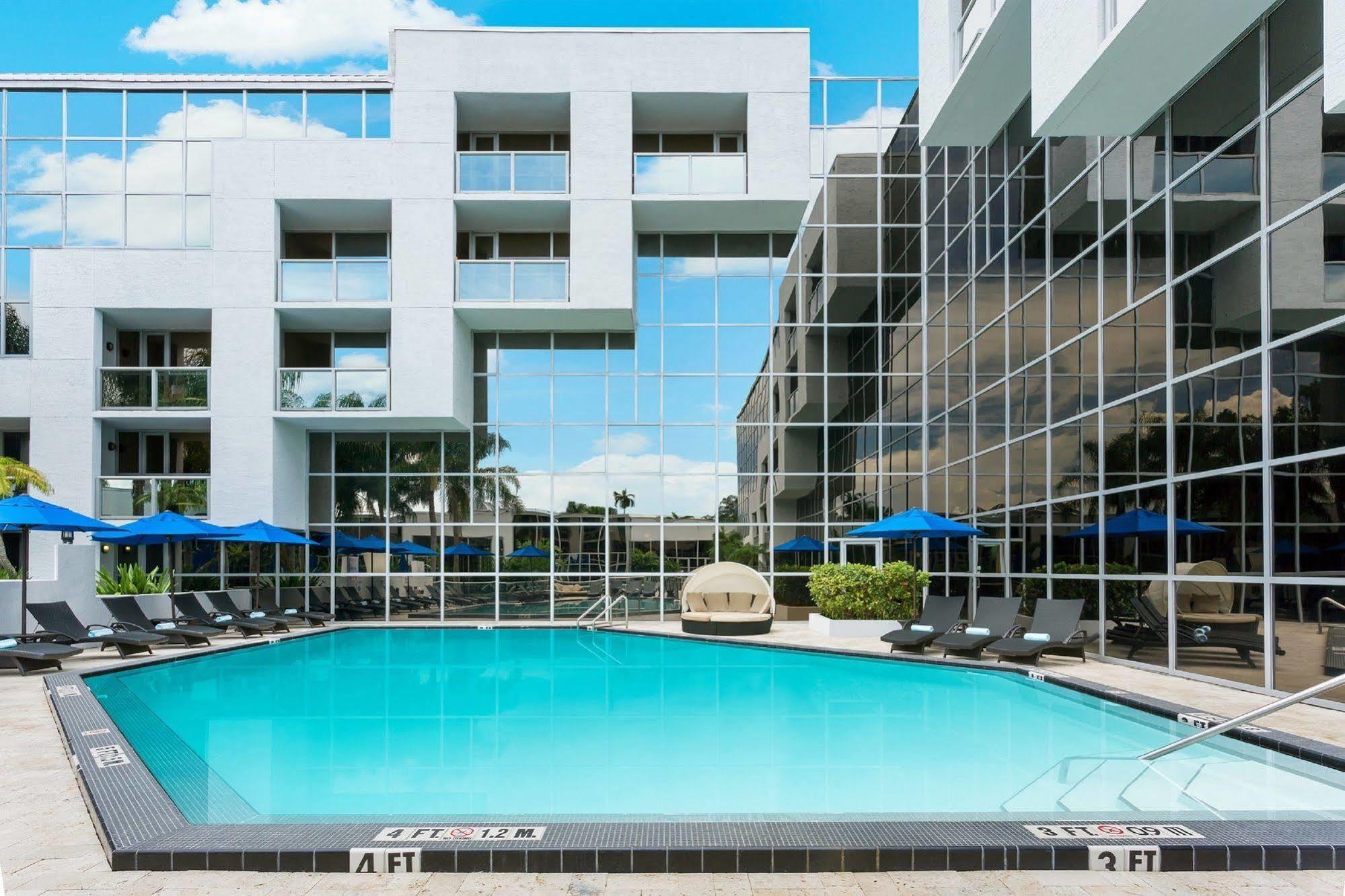 Sawgrass Grand Hotel And Suites Sports Complex Sunrise Extérieur photo